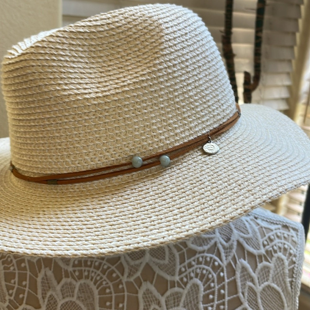 Sun Hat - Picture 2 of 9